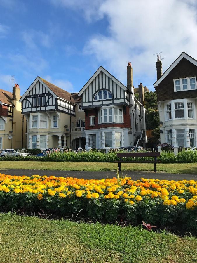 Elegant Spacious Seaside Apartment St Leonards-on-Sea Екстер'єр фото